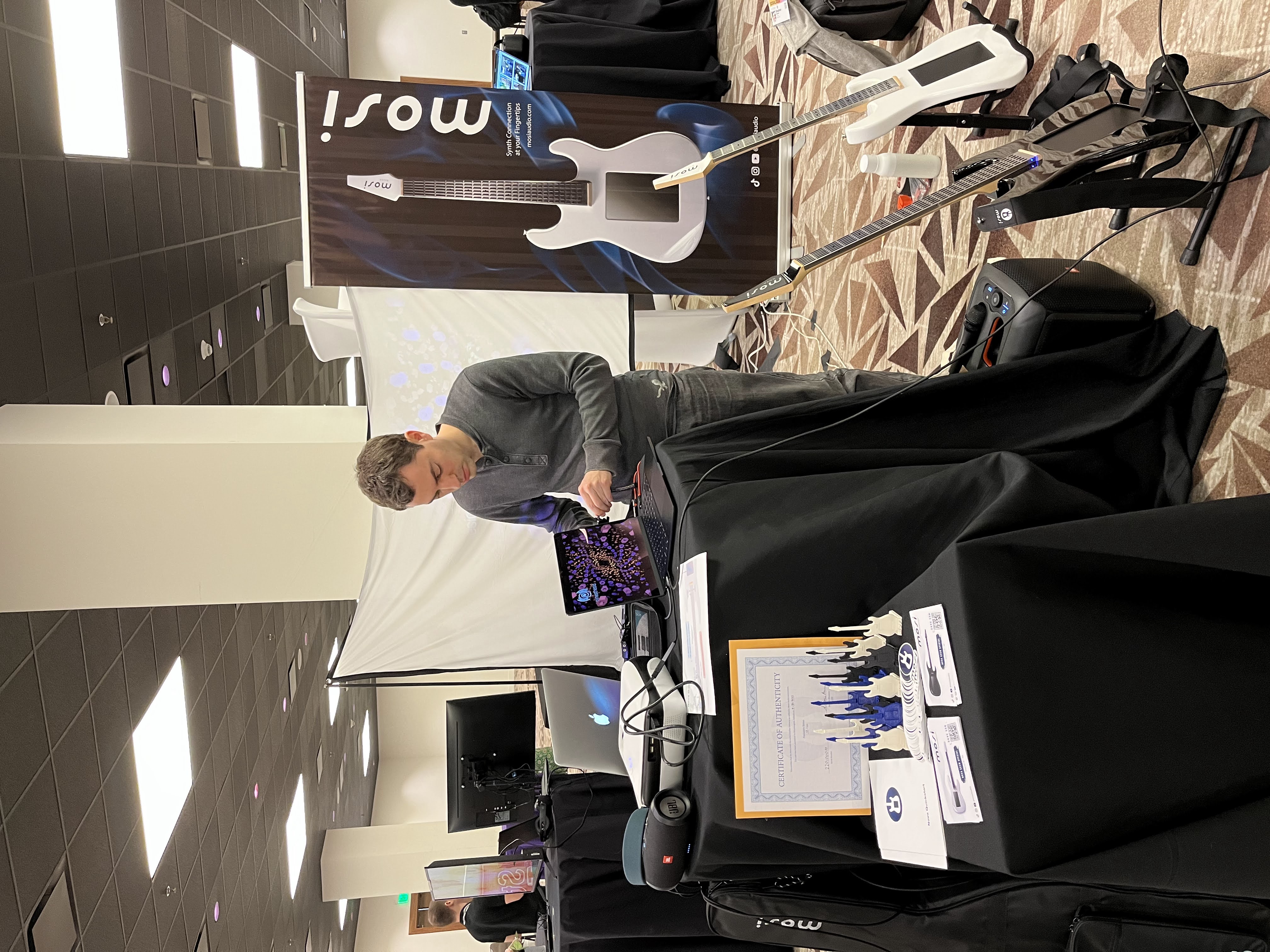 Maker Faire Mosi Nova Touchpad synth guitar