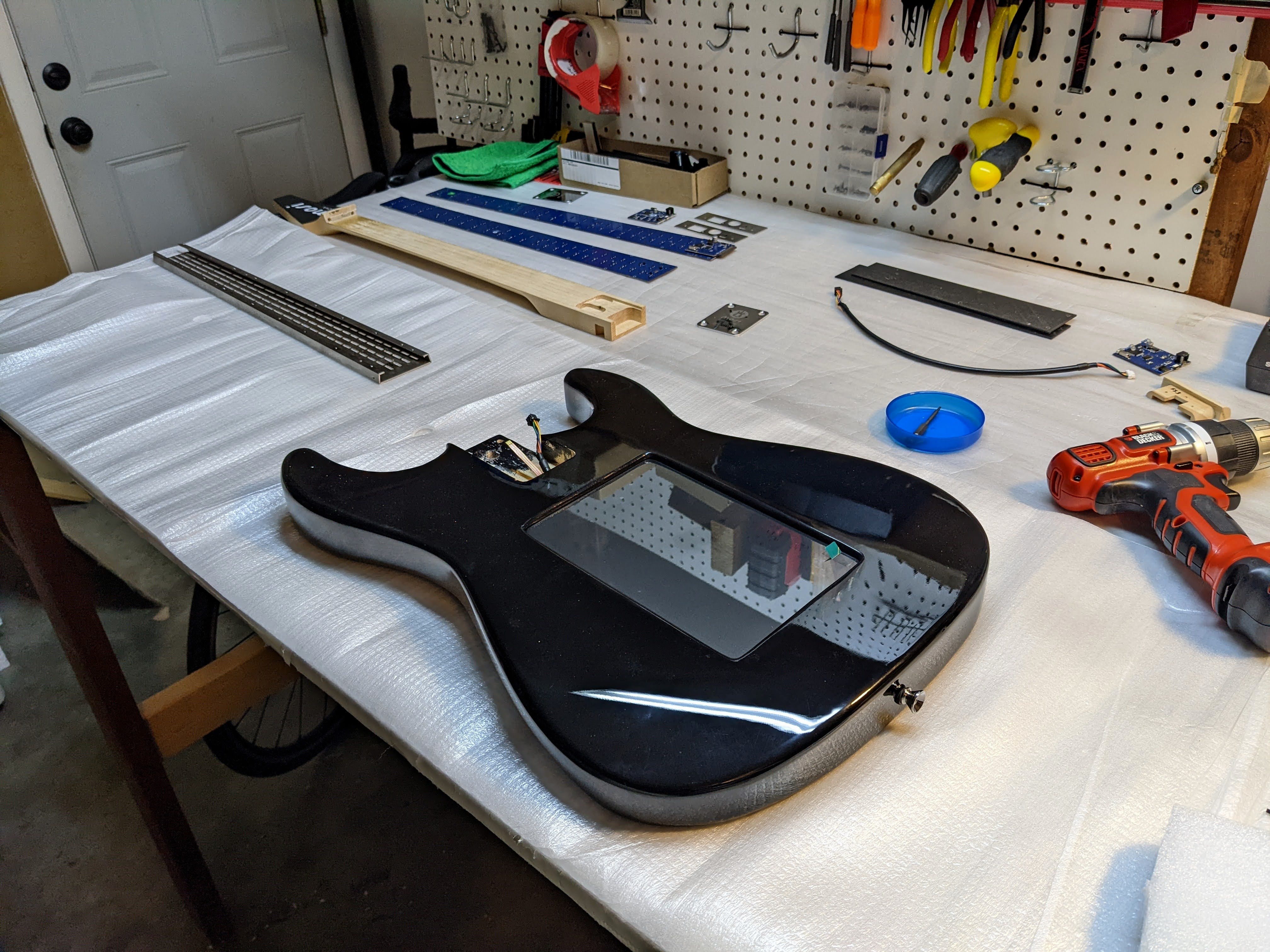 Maker Faire Mosi Nova Touchpad synth guitar