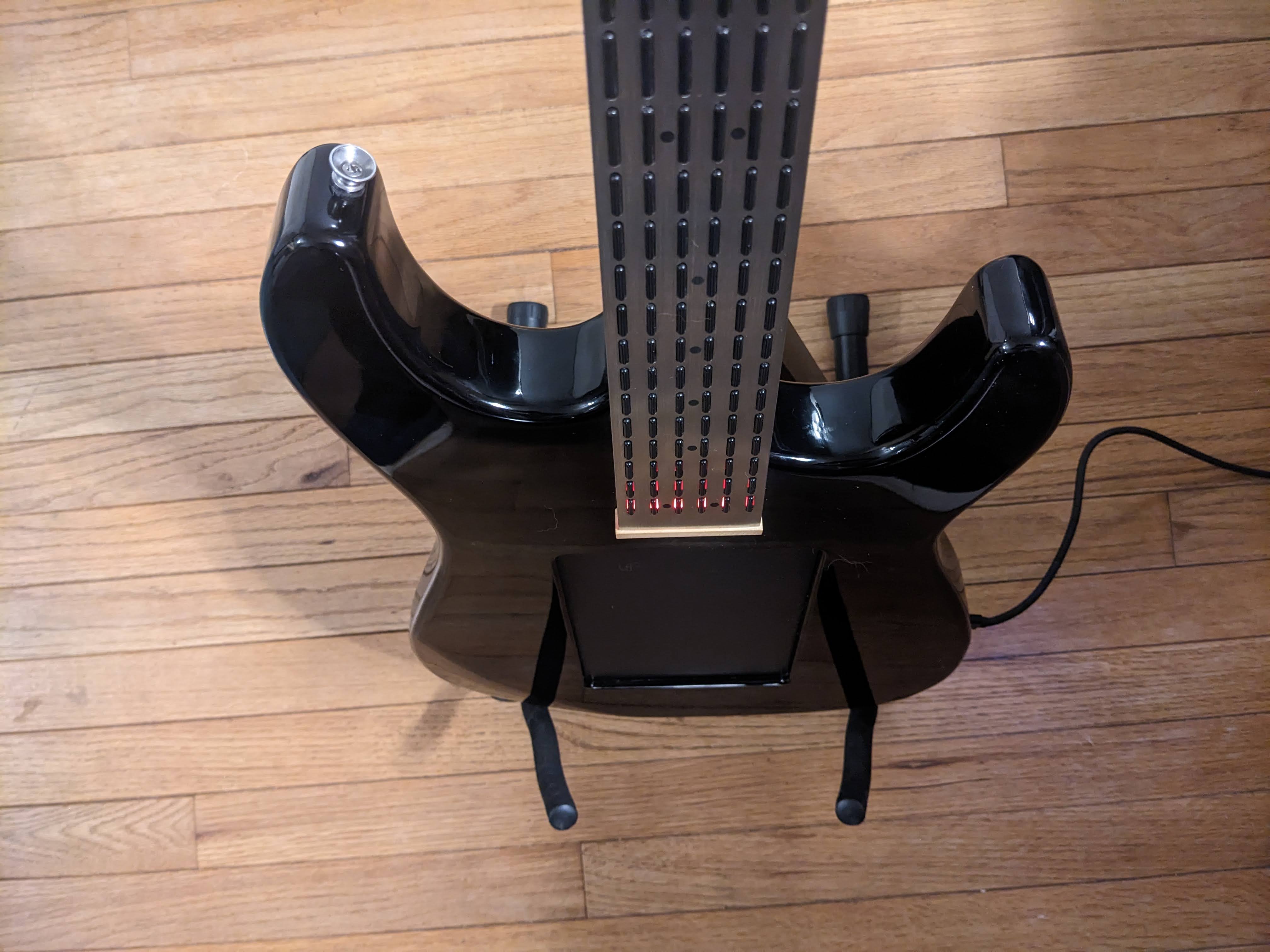 Maker Faire Mosi Nova Touchpad synth guitar